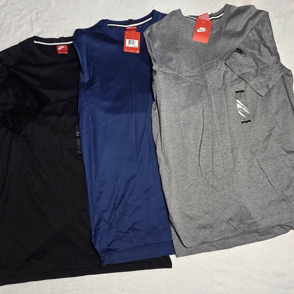 Nike Black and Blue Short Sleeve Tees